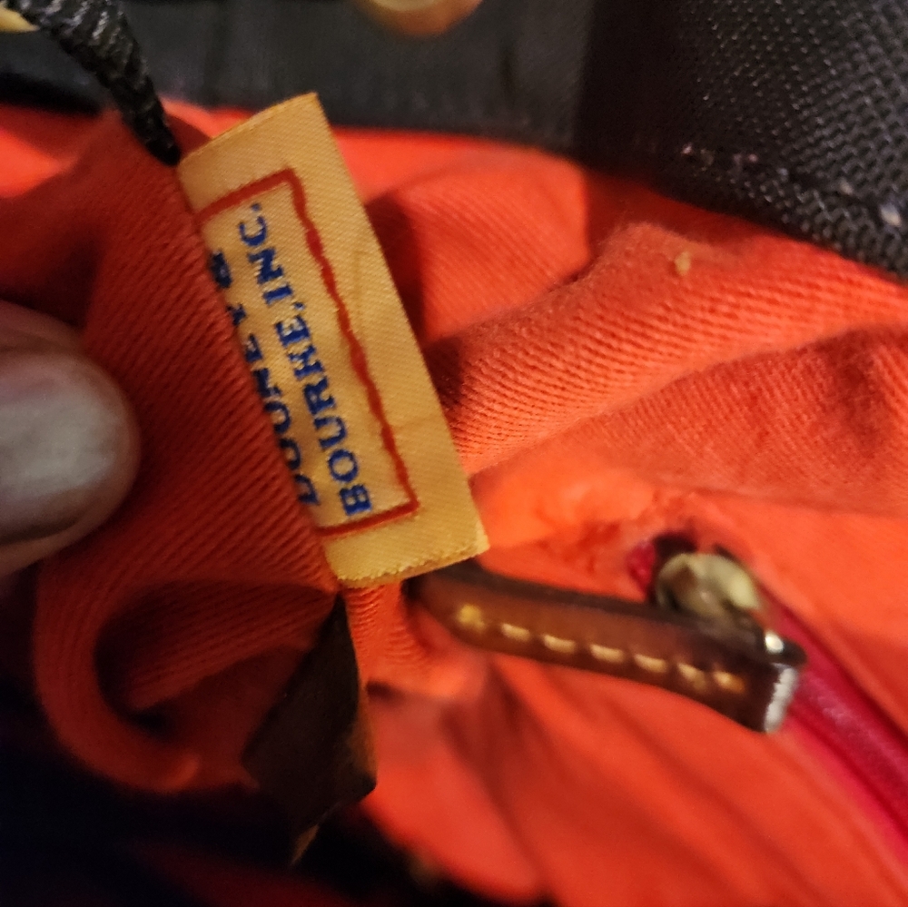 Vintage Dooney & BOURKE Black Tote Bag with Brown Leather Straps - Picture 6 of 13